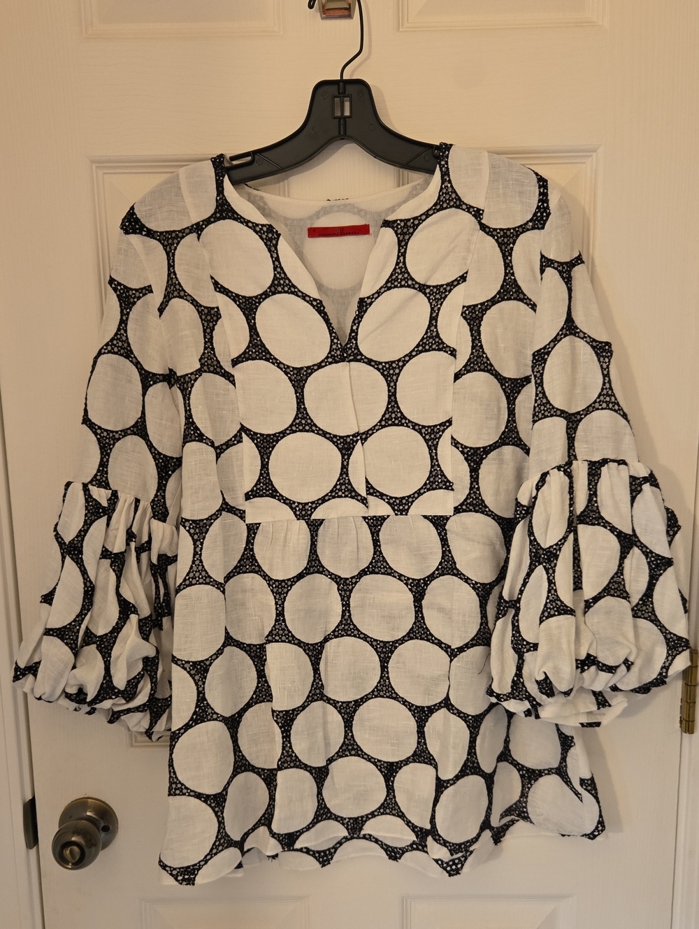 Carolina Herrera Black & White Circle-Print Tunic with Puff Sleeves